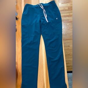 Figs Technical Collection Womens Kade Cargo Scrub Pants Size